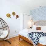 The Chestnut Flat - Rittenhouse Square