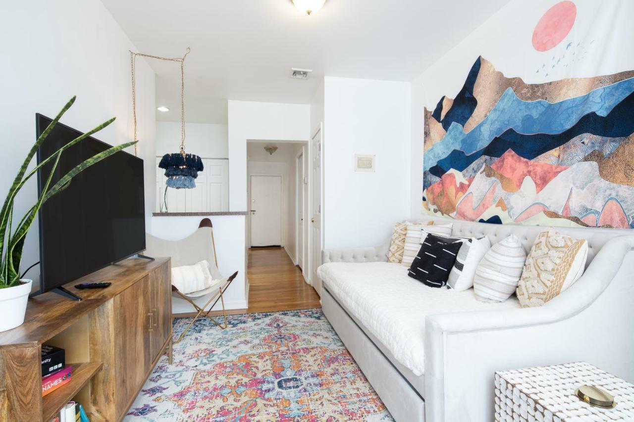 The Chestnut Flat - Rittenhouse Square *
